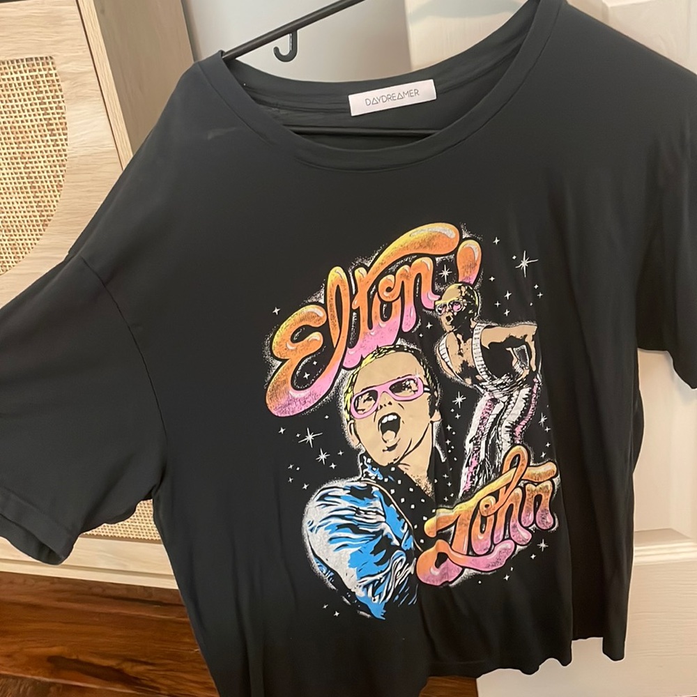 Daydreamer Elton John tee